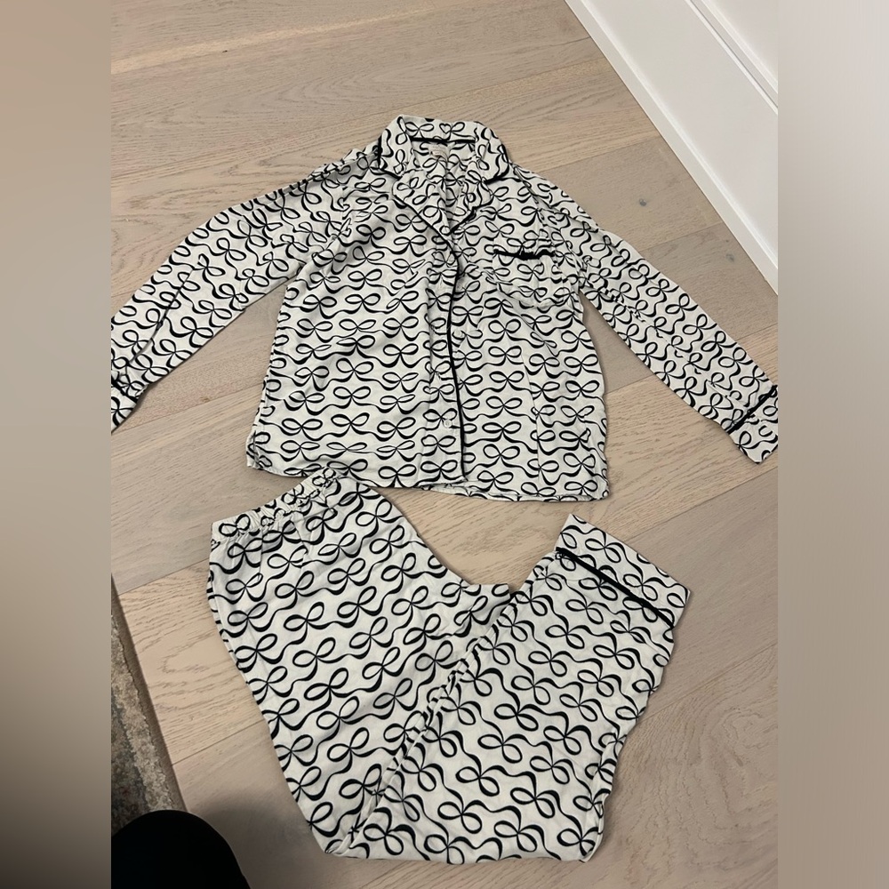 Kate Spade Black and White Pajama Set